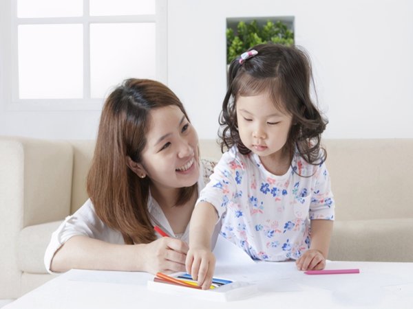 铭创配资 小学阶段父母学会正确陪伴，孩子一生受益！